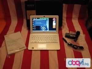 Продавам лаптоп SONY VAIO VPCW22M1E/W пълен комплект
