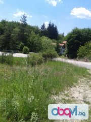 Заменям имот във вилна зона в София 