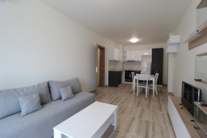 Двустаен апартамент 18 за нощувки с включено ПАРКОМЯСТО в комплекс Папая, Варна